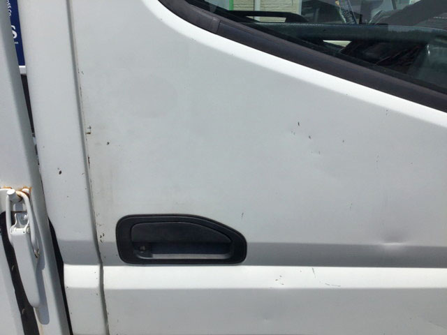 三菱ふそうキャンター平ボディ小型（2t・3t）[写真20]