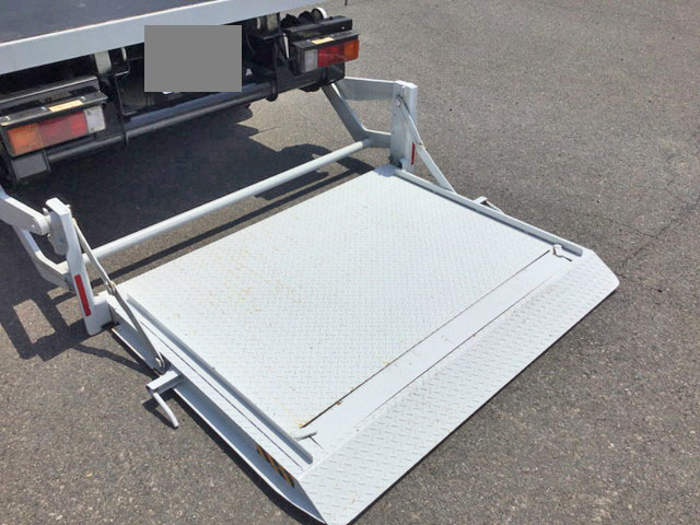 三菱ふそうキャンター平ボディ小型（2t・3t）[写真06]