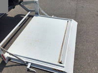 三菱ふそうキャンター平ボディ小型（2t・3t）[写真07]