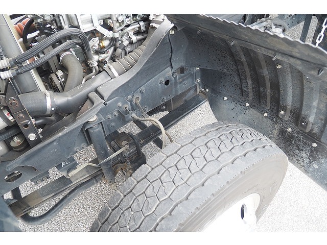 三菱ふそうファイターアルミウイング中型（4t）[写真19]