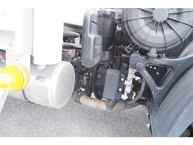 三菱ふそうファイターアルミウイング中型（4t）[写真27]