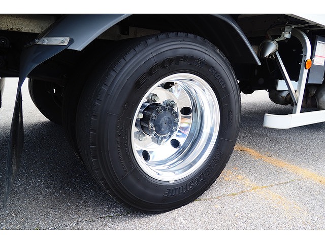 三菱ふそうファイターアルミウイング中型（4t）[写真07]