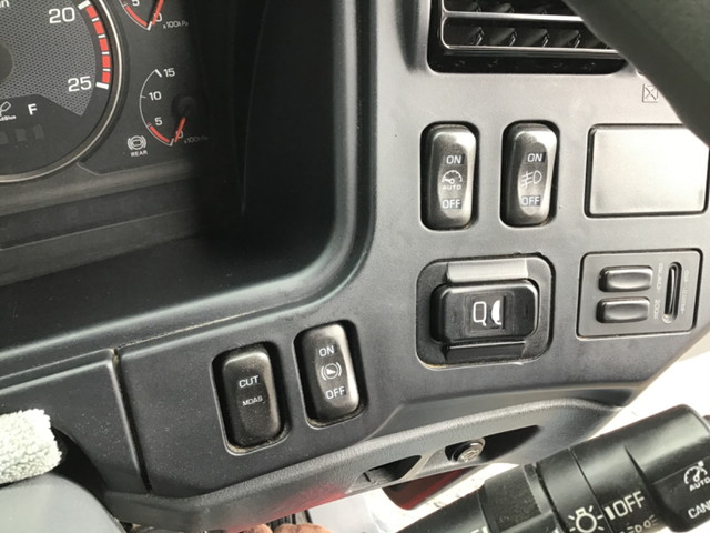 三菱ふそうスーパーグレート深ダンプ（土砂禁ダンプ）大型（10t）[写真35]