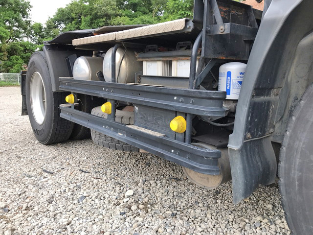 いすゞギガトレーラーヘッド（トラクターヘッド）大型（10t）[写真15]