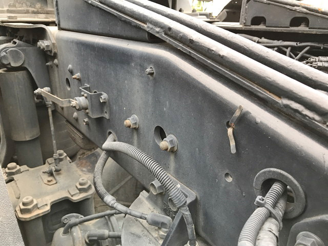 いすゞギガトレーラーヘッド（トラクターヘッド）大型（10t）[写真19]