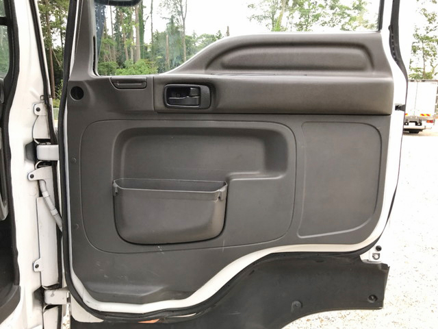 いすゞギガトレーラーヘッド（トラクターヘッド）大型（10t）[写真29]