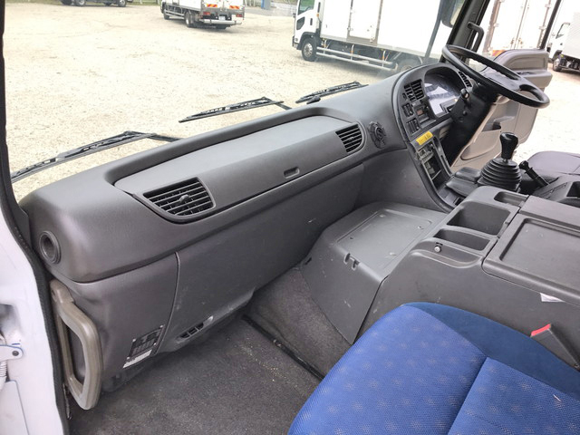 いすゞギガトレーラーヘッド（トラクターヘッド）大型（10t）[写真33]