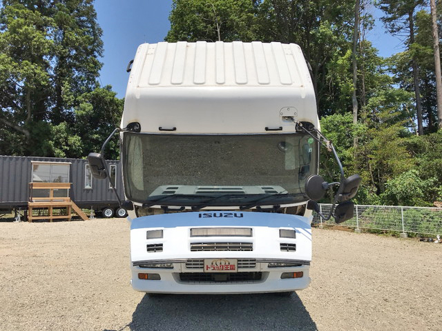 いすゞギガトレーラーヘッド（トラクターヘッド）大型（10t）[写真08]
