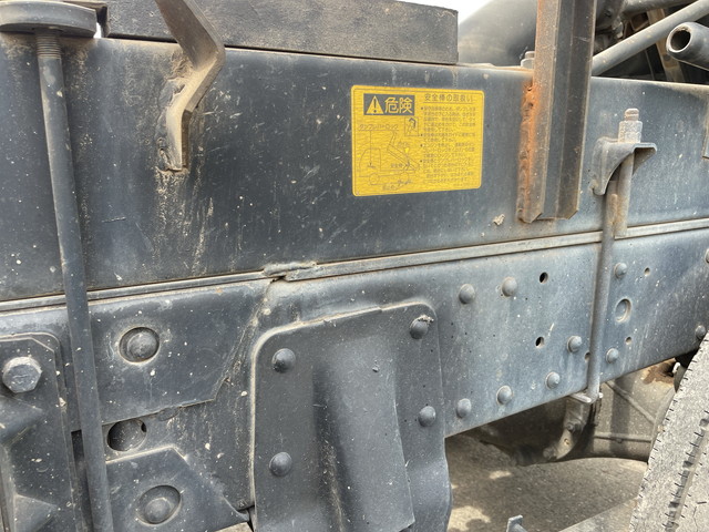 三菱ふそうキャンターダンプ・クレーン付小型（2t・3t）[写真20]