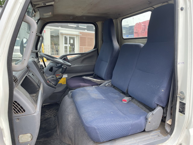 三菱ふそうキャンターダンプ・クレーン付小型（2t・3t）[写真30]