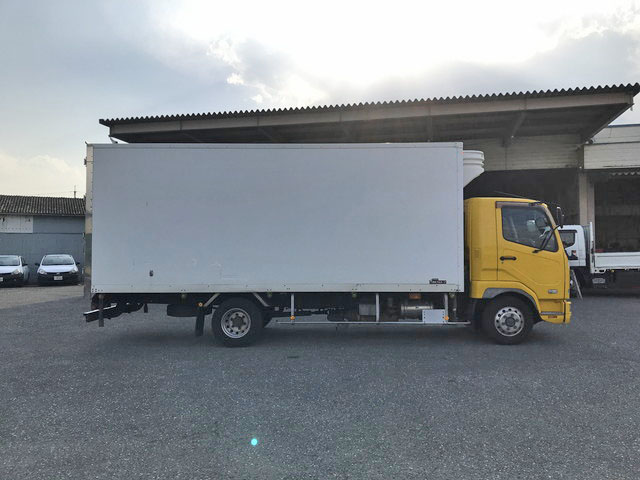 三菱ふそうファイター冷凍車（冷蔵車）中型（4t）[写真07]