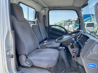 いすゞエルフアルミブロック小型（2t・3t）[写真32]