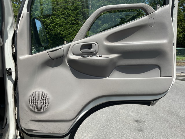 トヨタダイナ平ボディ小型（2t・3t）[写真24]