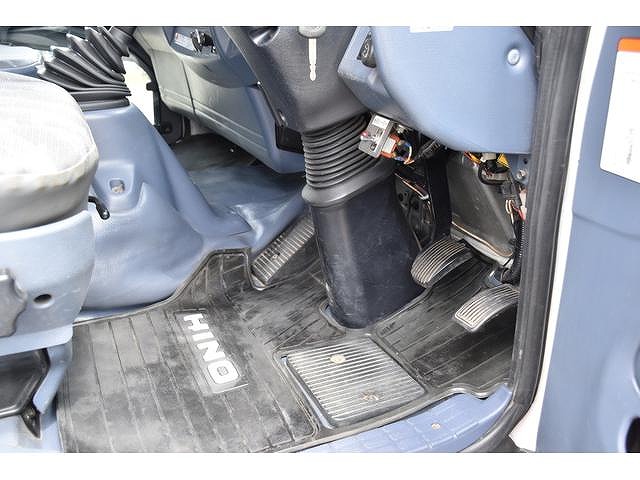 日野レンジャーパッカー車（塵芥車）中型（4t）[写真38]