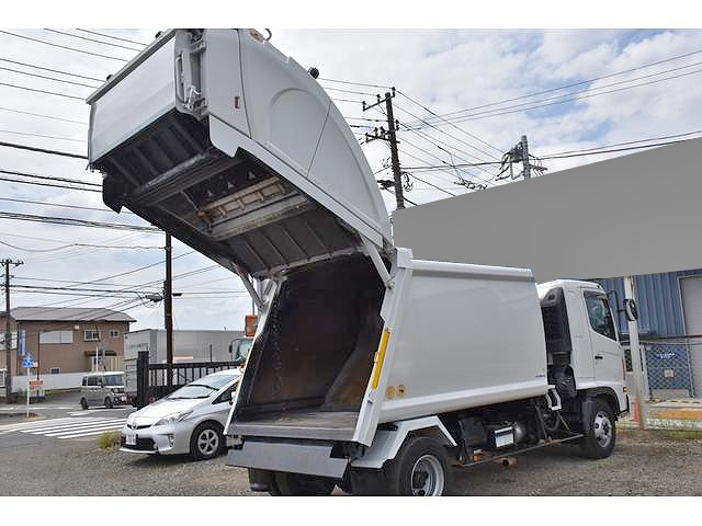 日野レンジャーパッカー車（塵芥車）中型（4t）[写真08]