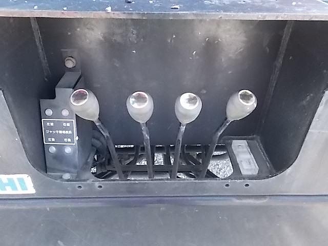 いすゞエルフ高所作業車小型（2t・3t）[写真28]