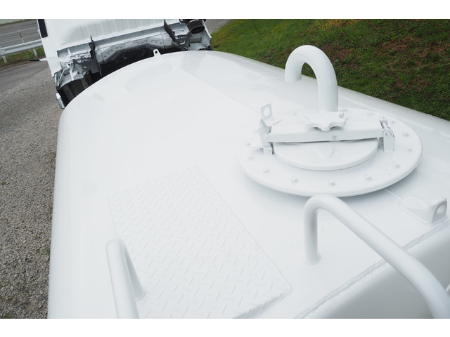 いすゞエルフ散水車小型（2t・3t）[写真10]