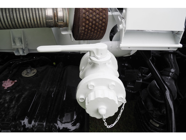 いすゞエルフ散水車小型（2t・3t）[写真12]