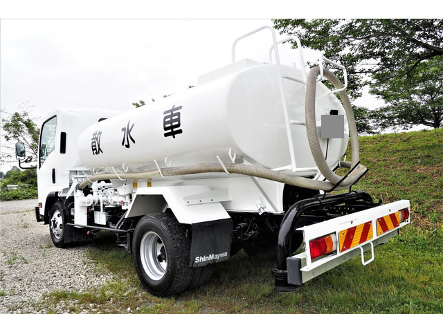 いすゞエルフ散水車小型（2t・3t）[写真02]