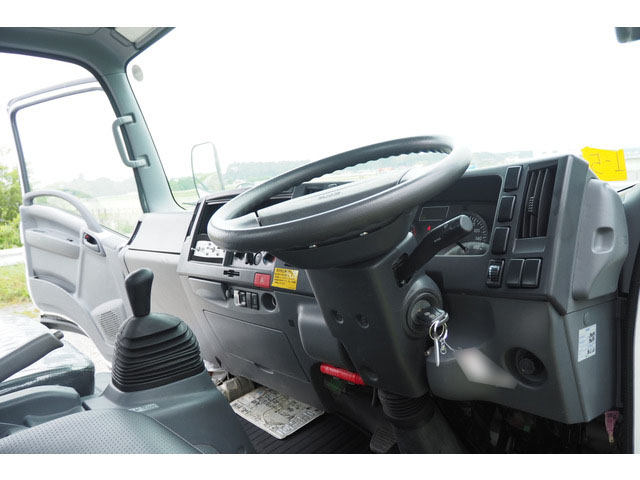 いすゞエルフ散水車小型（2t・3t）[写真29]