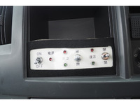 いすゞエルフ散水車小型（2t・3t）[写真32]