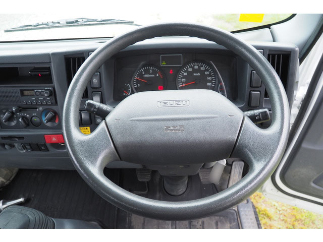 いすゞエルフ散水車小型（2t・3t）[写真33]