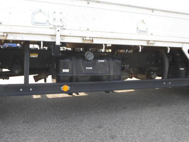 いすゞエルフ平ボディ小型（2t・3t）[写真13]