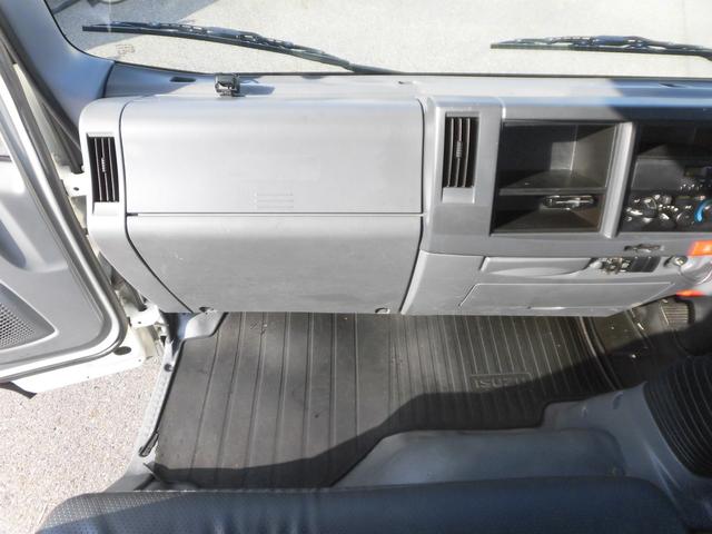 いすゞエルフ平ボディ小型（2t・3t）[写真23]