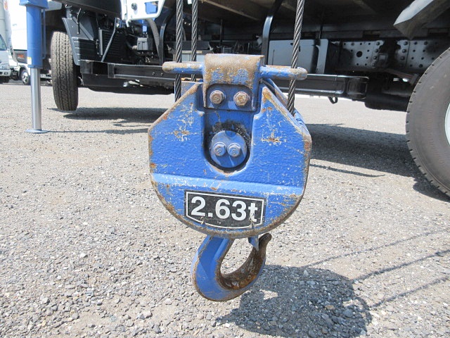 三菱ふそうキャンタークレーン3段小型（2t・3t）[写真20]