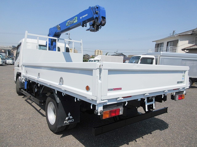 三菱ふそうキャンタークレーン3段小型（2t・3t）[写真04]