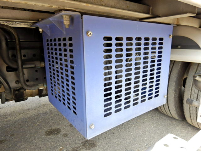 日野デュトロ冷凍車（冷蔵車）小型（2t・3t）[写真22]