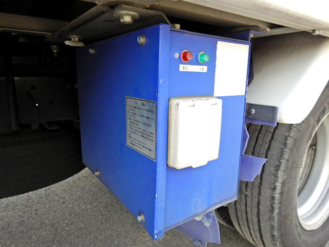 日野デュトロ冷凍車（冷蔵車）小型（2t・3t）[写真23]