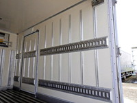 日野デュトロ冷凍車（冷蔵車）小型（2t・3t）[写真06]