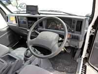 いすゞエルフ冷凍車（冷蔵車）小型（2t・3t）[写真11]