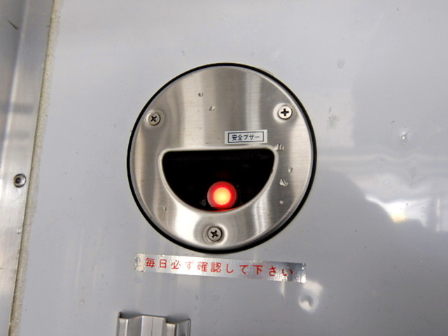 いすゞエルフ冷凍車（冷蔵車）小型（2t・3t）[写真21]