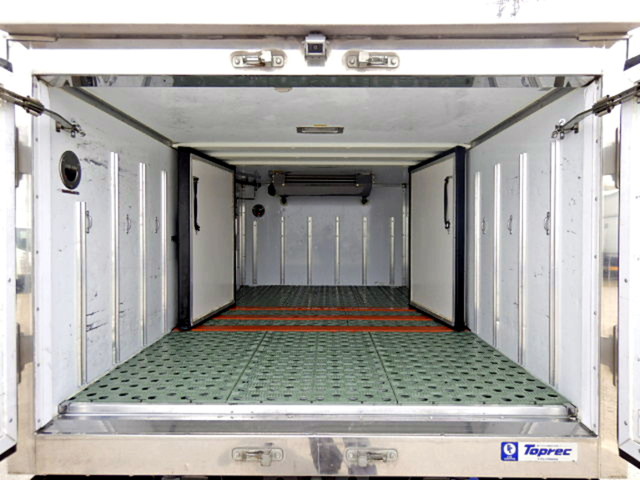 いすゞエルフ冷凍車（冷蔵車）小型（2t・3t）[写真05]