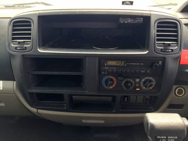 日産アトラス平ボディ小型（2t・3t）[写真33]