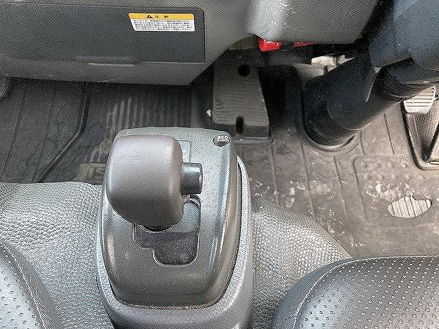 いすゞエルフダブルキャブ（Wキャブ）小型（2t・3t）[写真10]