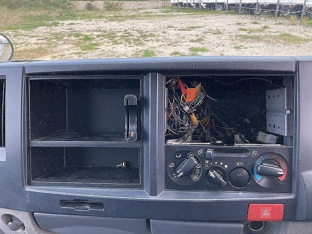 いすゞエルフダブルキャブ（Wキャブ）小型（2t・3t）[写真15]