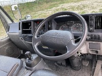 いすゞエルフダブルキャブ（Wキャブ）小型（2t・3t）[写真32]