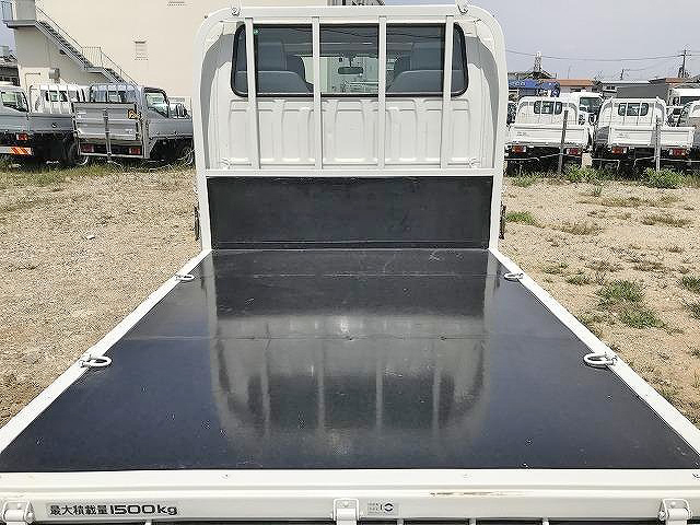 いすゞエルフダブルキャブ（Wキャブ）小型（2t・3t）[写真08]