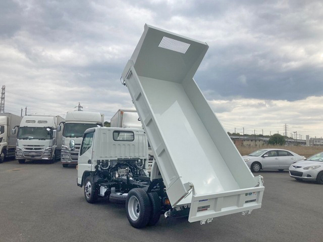 三菱ふそうキャンターダンプ小型（2t・3t）[写真10]