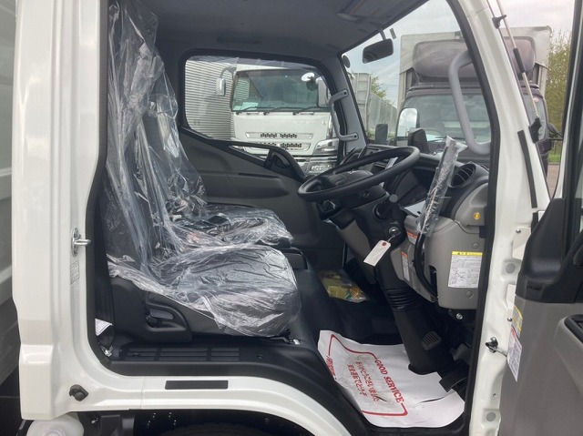 三菱ふそうキャンターダンプ小型（2t・3t）[写真11]