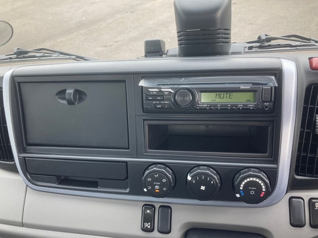 三菱ふそうキャンターダンプ小型（2t・3t）[写真16]