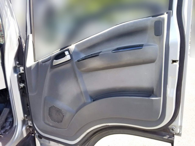 いすゞエルフ平ボディ小型（2t・3t）[写真26]