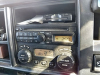 いすゞエルフ平ボディ小型（2t・3t）[写真32]