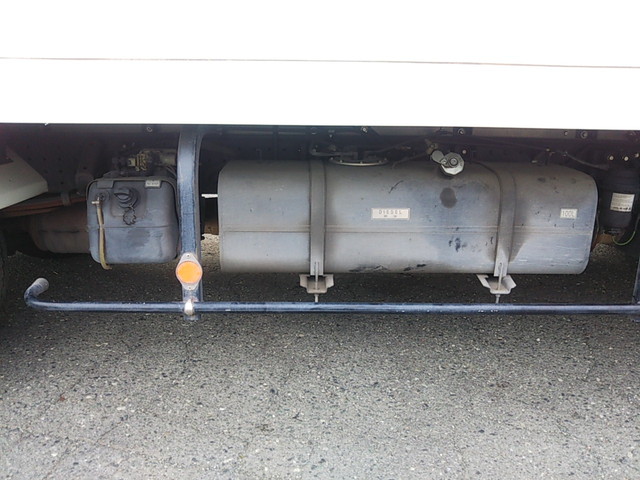 三菱ふそうキャンター冷凍車（冷蔵車）小型（2t・3t）[写真21]