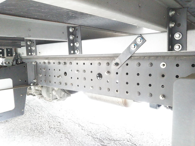 三菱ふそうキャンター冷凍車（冷蔵車）小型（2t・3t）[写真23]