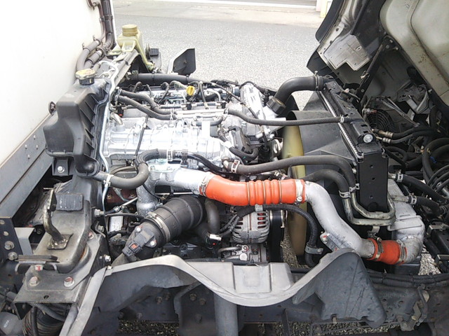 三菱ふそうキャンター冷凍車（冷蔵車）小型（2t・3t）[写真28]