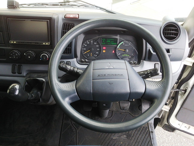 三菱ふそうキャンター冷凍車（冷蔵車）小型（2t・3t）[写真38]